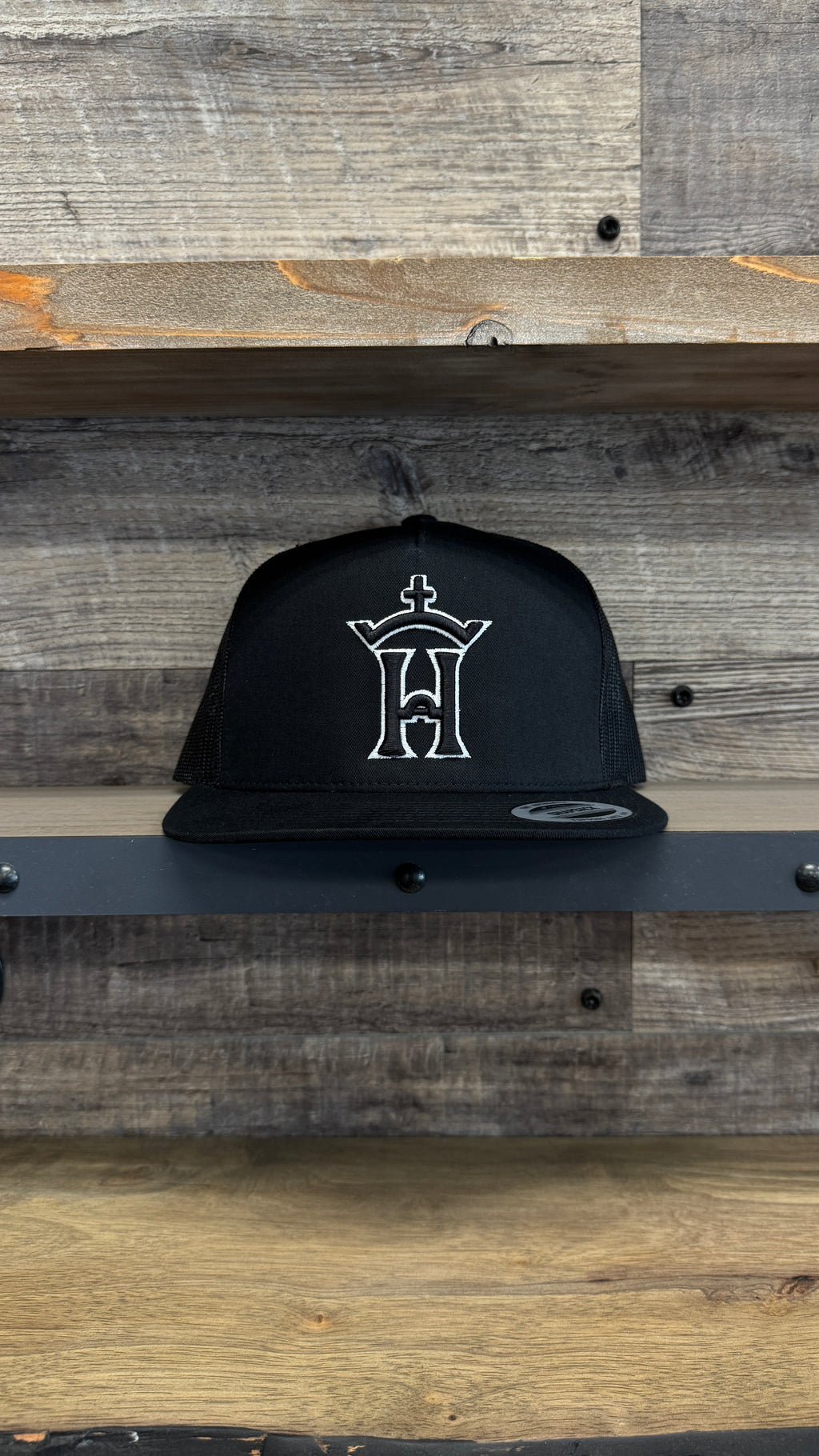 Black White Oultine Herradura Equine Cap