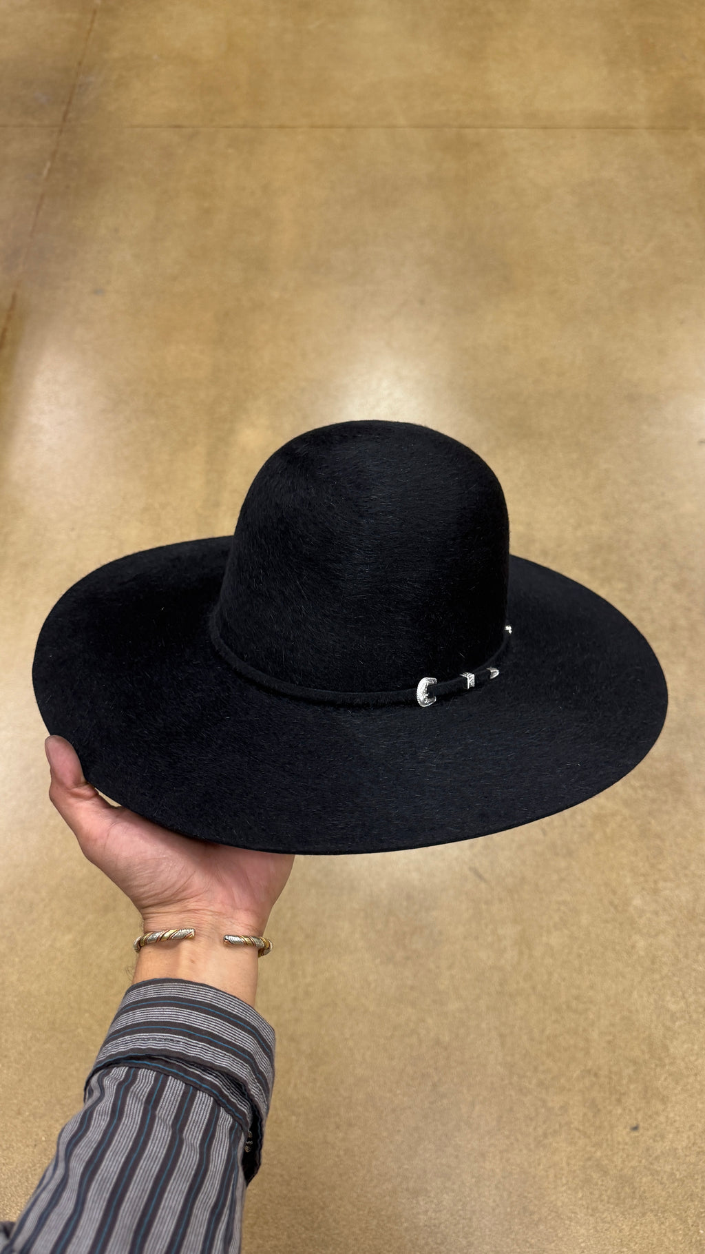 10x Tacchino Black Regular Crown Grizzly